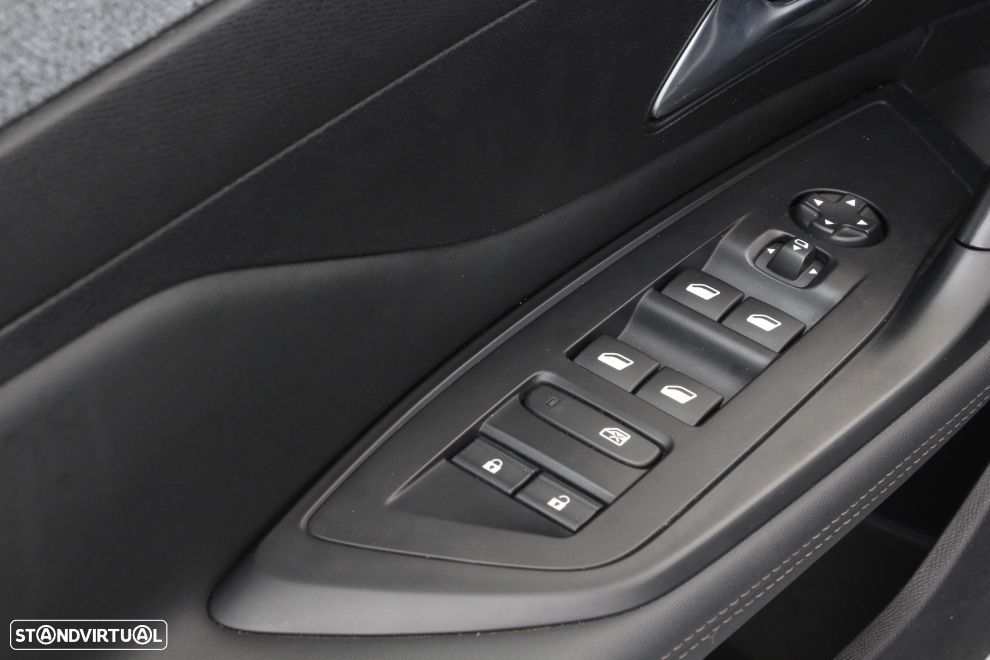 Peugeot 308 SW 1.5 BlueHDi Allure - 24