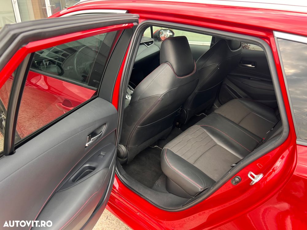 Toyota Corolla 2.0 HSD Exclusive Plus GR Sport Bi-Tone - 12