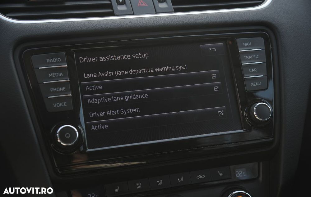 Skoda Octavia 2.0 TDI DSG Ambition - 27