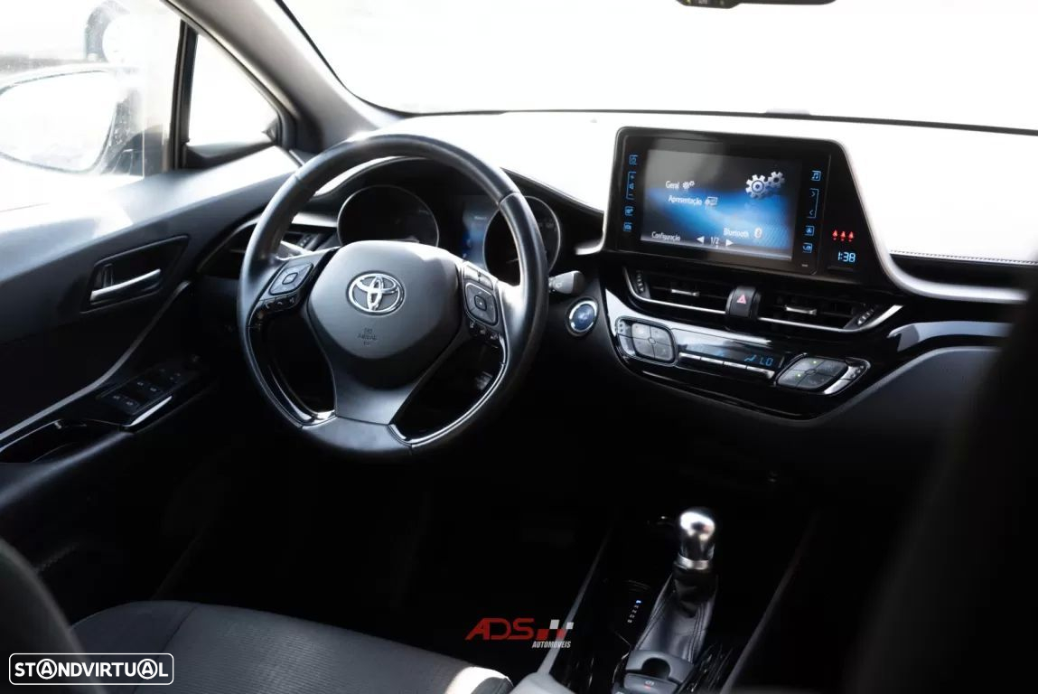 Toyota C-HR 1.8 HSD Exclusive - 12