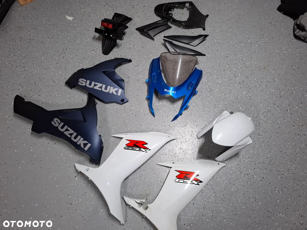 Suzuki GSXR 600 750 L1 L2 L3 owiewka czacha czasza boczek błotnik pług wypełnienie - 1