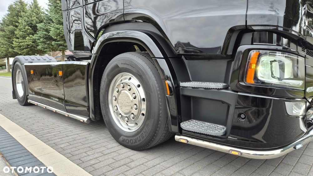 Scania ///S450///2021///RETARDER/// FULL LED///ALUMINIOWE FELGI/// ZABUDOWY MIĘDZYOSIOWE/// ORUROWANIE///DUŻE ZBIORNIKI/// WYŚWIETLACZ OBCIĄŻENIA/// NAWIGACJA///STAN BARDZO DOBRY - 14