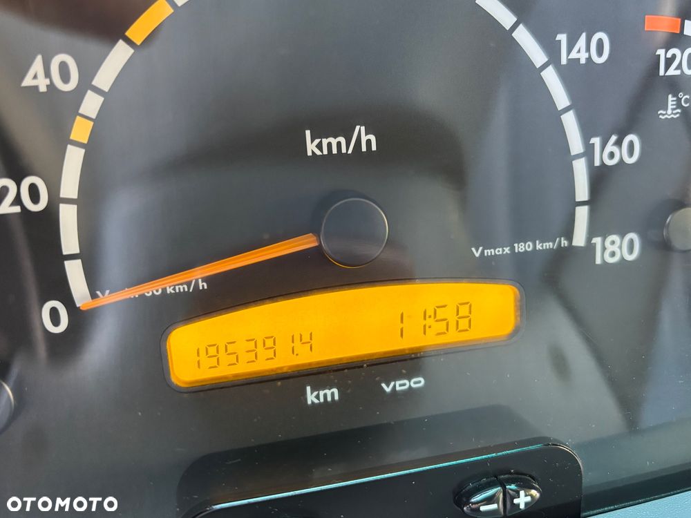 Mercedes-Benz 413Cdi - 10