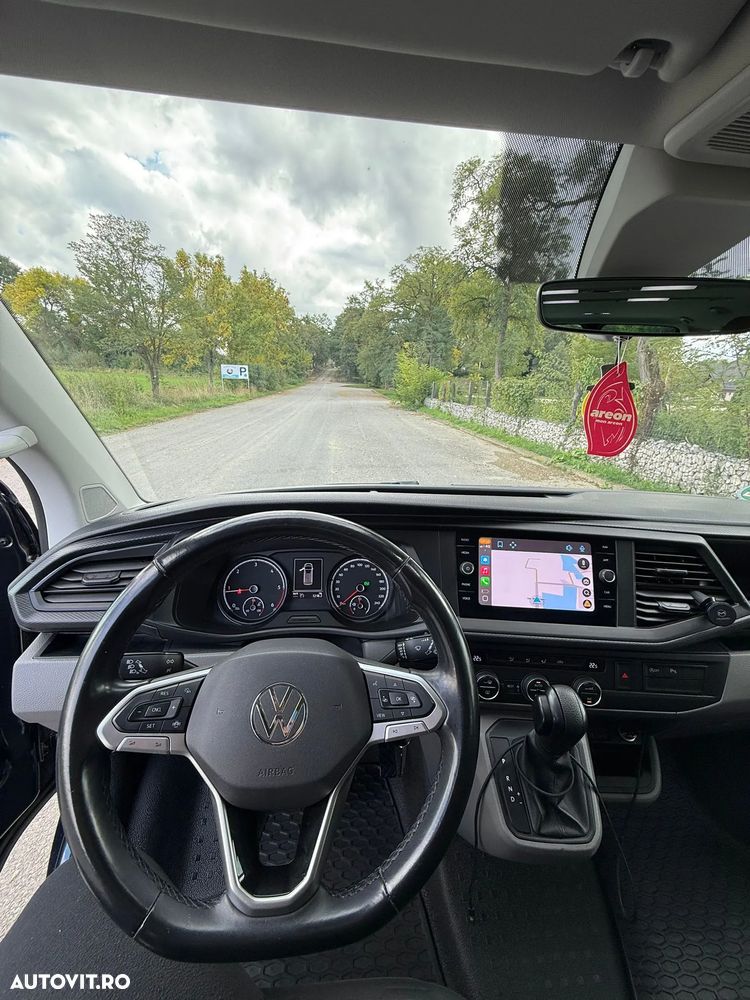 Volkswagen Caravelle - 11