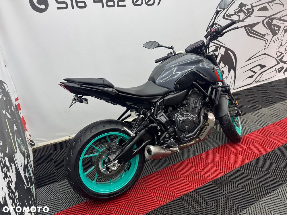 Yamaha MT - 4