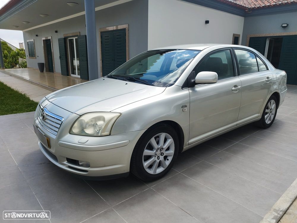Toyota Avensis SD 2.0 D-4D Sol - 11
