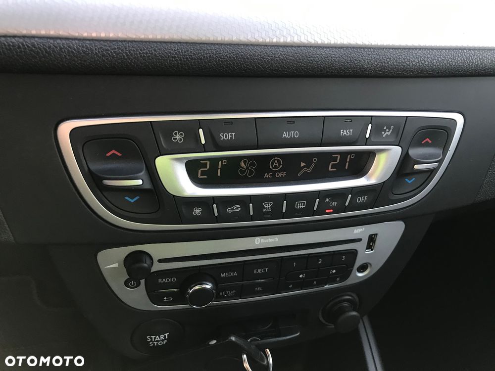 Renault Megane 1.6 16V 110 LIMITED - 13