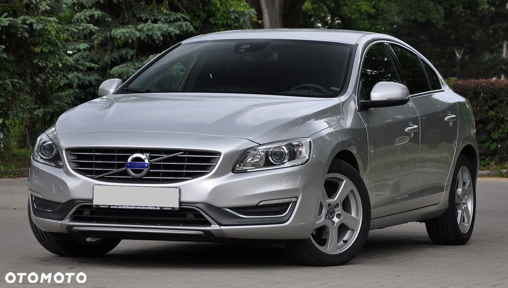 Volvo S60 D4 R-Design Summum - 2