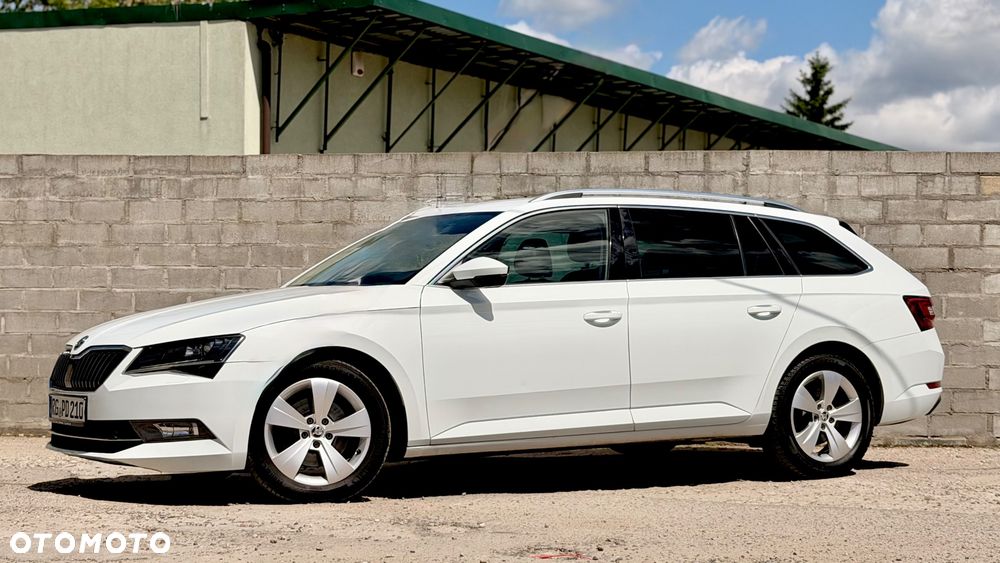 Skoda Superb 2.0 TDI DSG Premium Edition - 7
