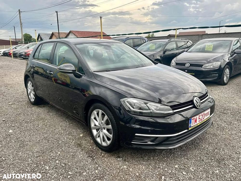Volkswagen Golf - 2