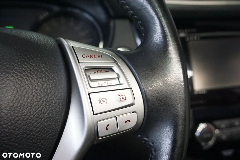 Nissan Qashqai 1.2 DIG-T Xtronic TEKNA - 29