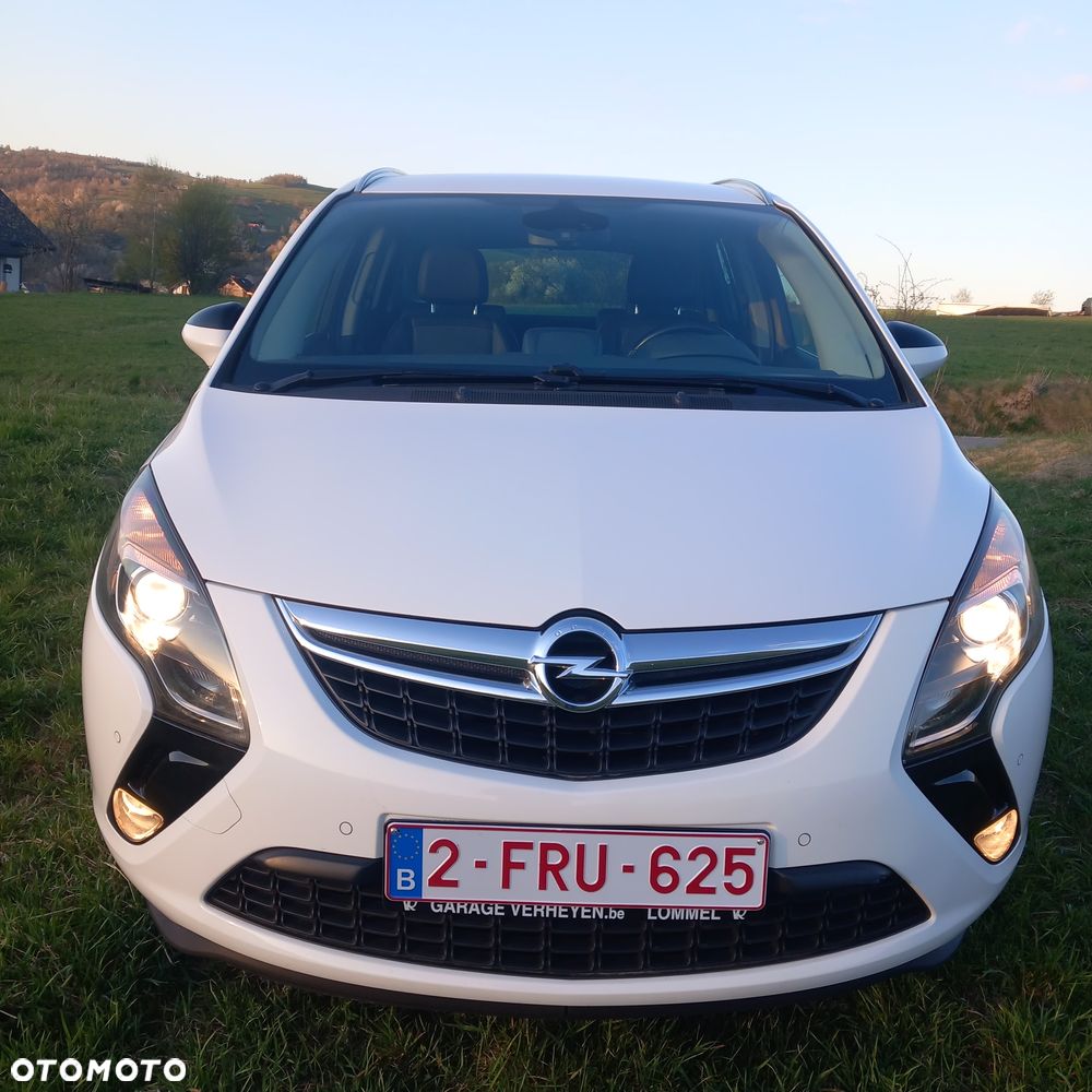 Opel Zafira Tourer 2.0 CDTI ecoFLEX Start/Stop Edition - 2
