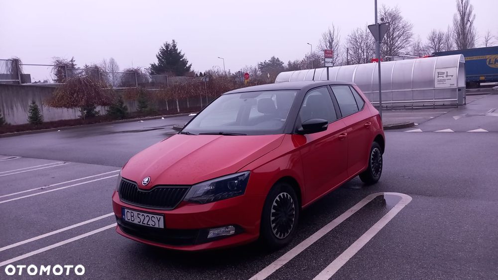 Skoda Fabia 1.0 MPI Cool Edition Red & Grey - 1