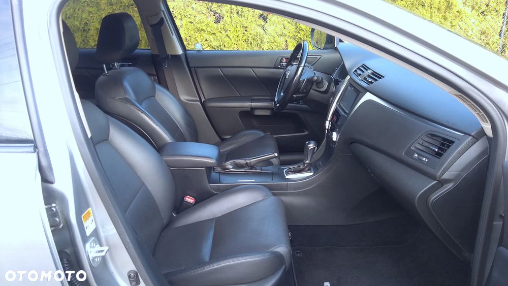 Suzuki Kizashi 2.4 4x4 CVT Sport - 13