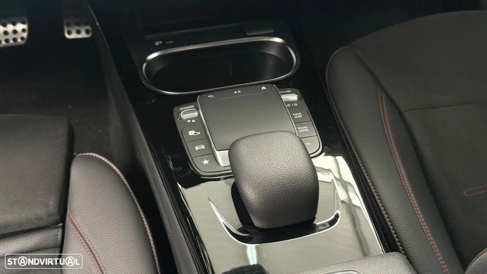Mercedes-Benz A 250 e AMG Line - 19