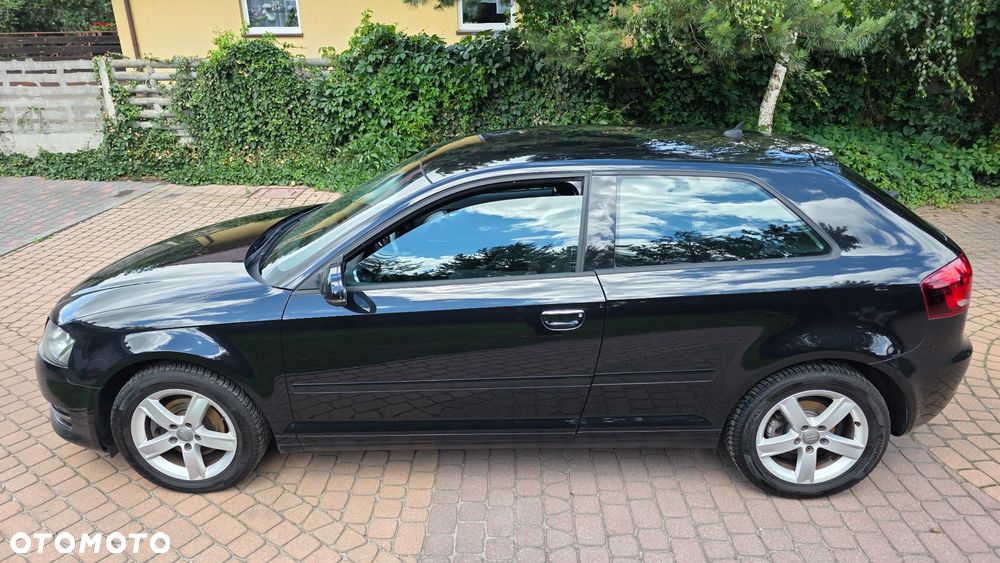 Audi A3 3-drzwiowe 1.6 TDI DPF Attraction - 24