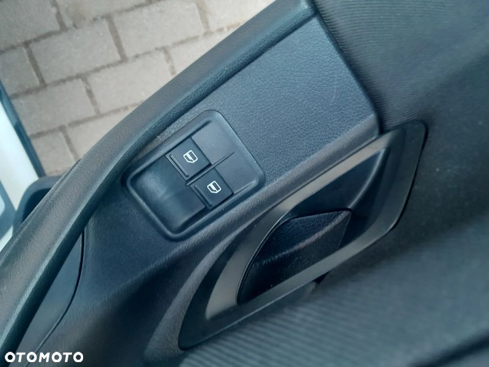 Skoda Fabia 1.6 TDI DPF Monte Carlo - 10