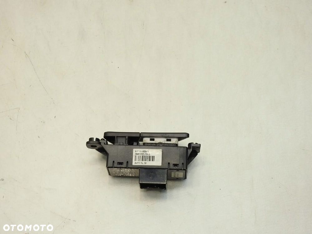 PRZEŁĄCZNIK PODGRZEWANIA FOTELA PRAWY PRZÓD HYUNDAI I40 937303Z200 - 4