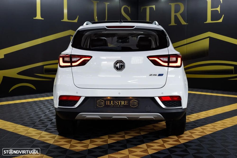 MG ZS EV 44.5 kWh Luxury - 6