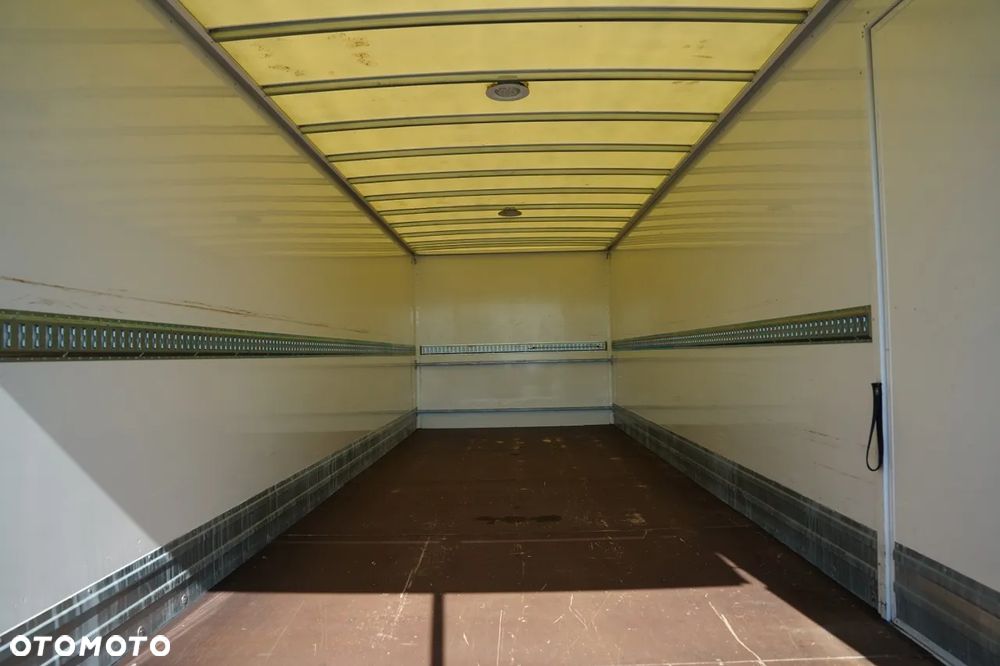Mercedes-Benz ATEGO 1221 / 4X2 / KONTENER / WINDA DHOLLANDIA - 1 500KG / AUTOMAT / EURO 6 - 23