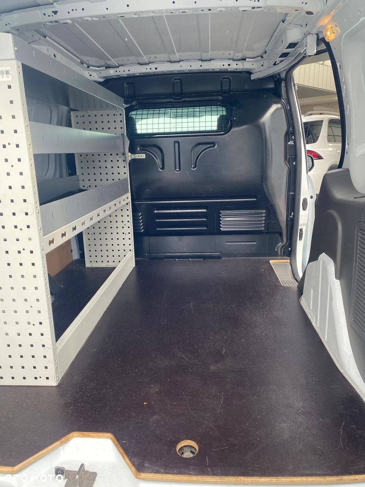 Ford Transit Connect - 6