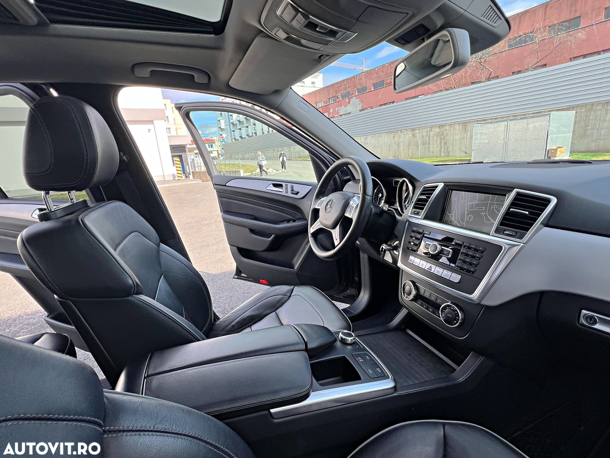 Mercedes-Benz ML 350 BlueTec 4MATIC Aut - 11