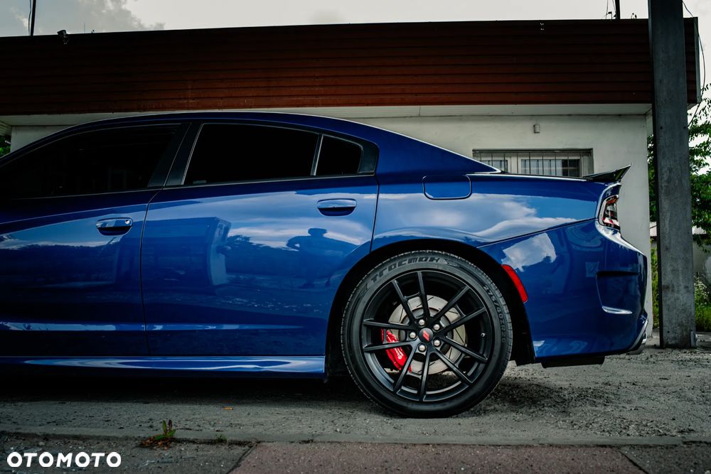 Dodge Charger 6.4 Scat Pack - 11