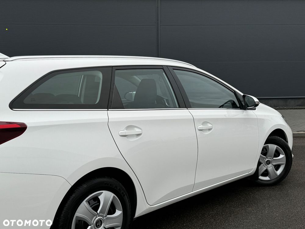 Toyota Auris 1.6 Comfort - 12