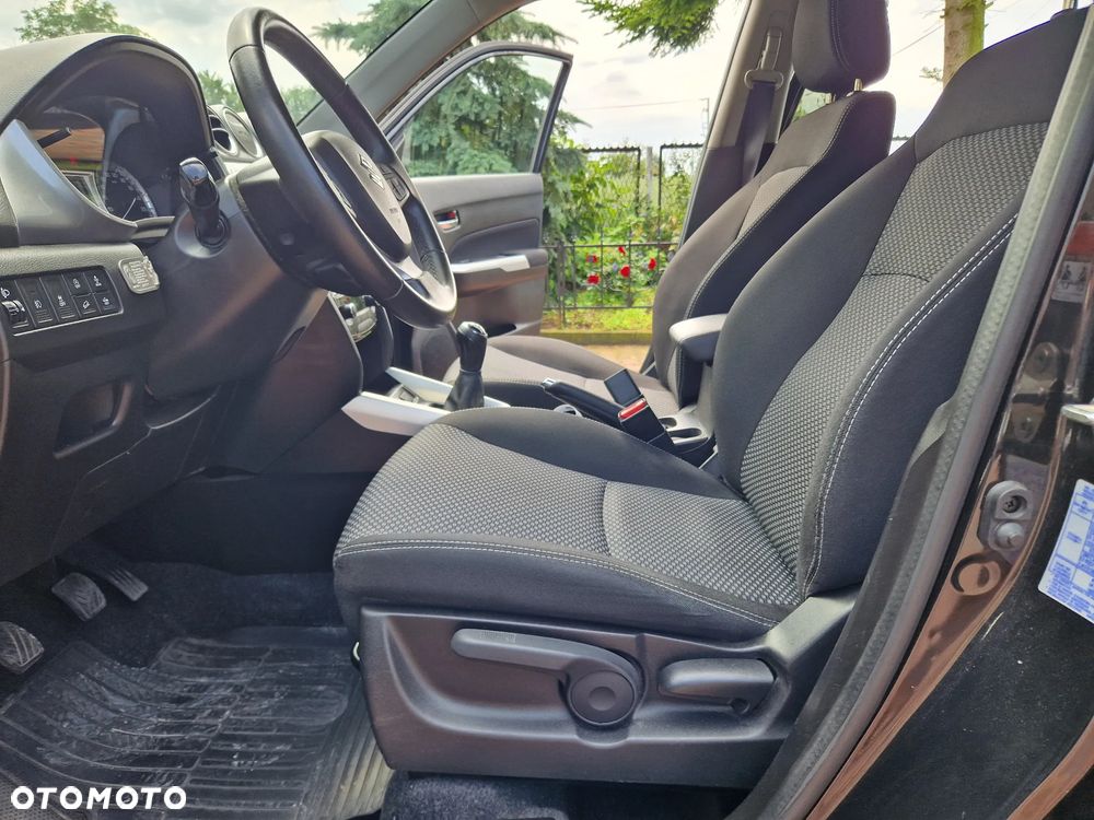 Suzuki Vitara 1.6 Premium 4WD - 21
