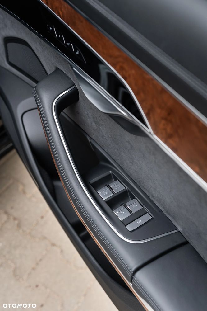 Audi A8 - 37