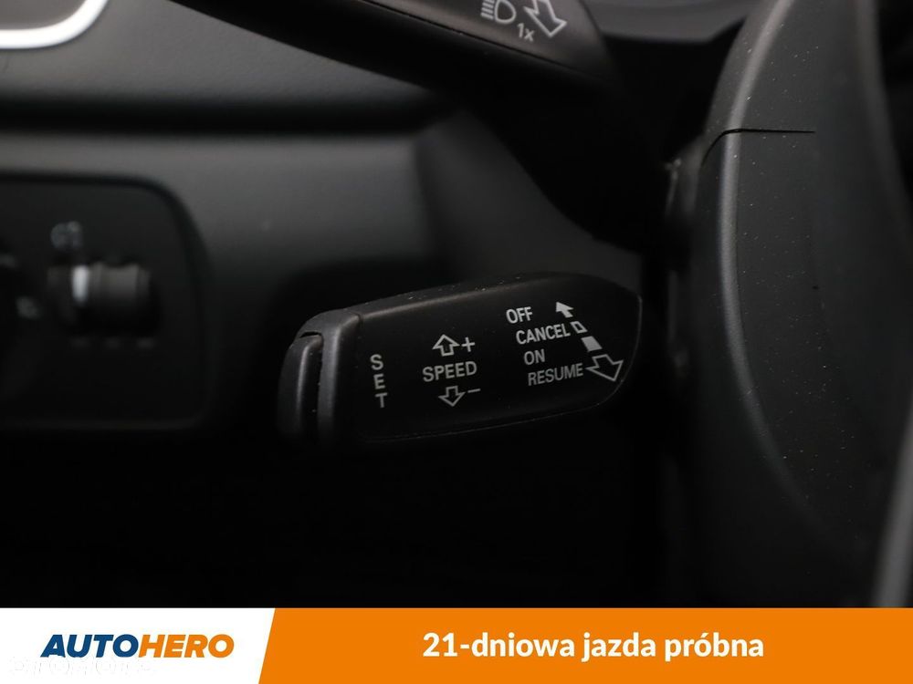 Audi Q3 - 30