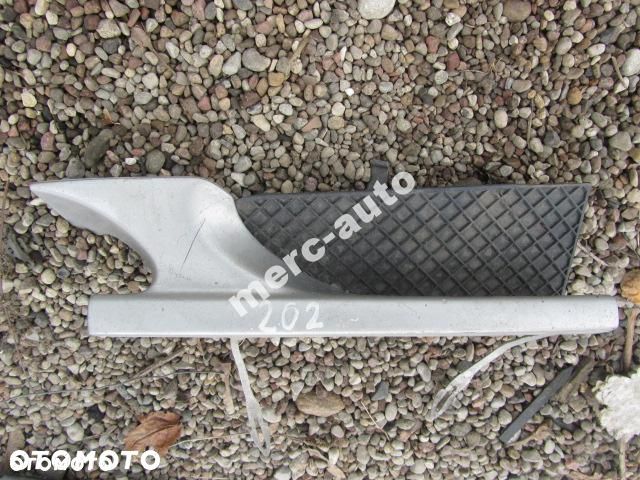MERCEDES C 202 ZAŚLEPKA ZDERZAKA PRZÓD 694 655 555 - 1