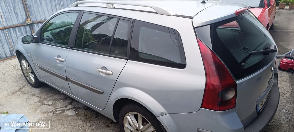 Renault Mégane 1.5 dCi L. Privilège - 4