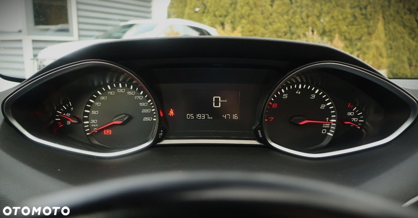 Peugeot 308 - 22
