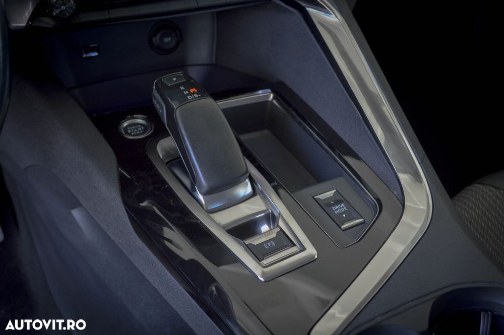 Peugeot 3008 225 e-EAT8 Allure Pack - 39