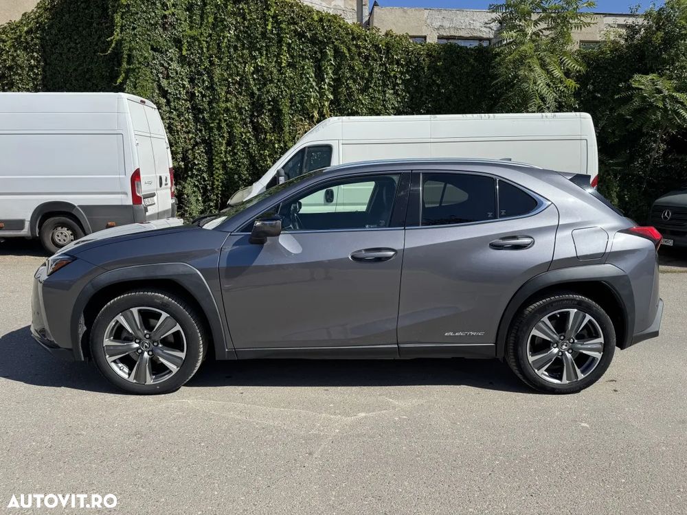 Lexus UX 300e Executive - 6