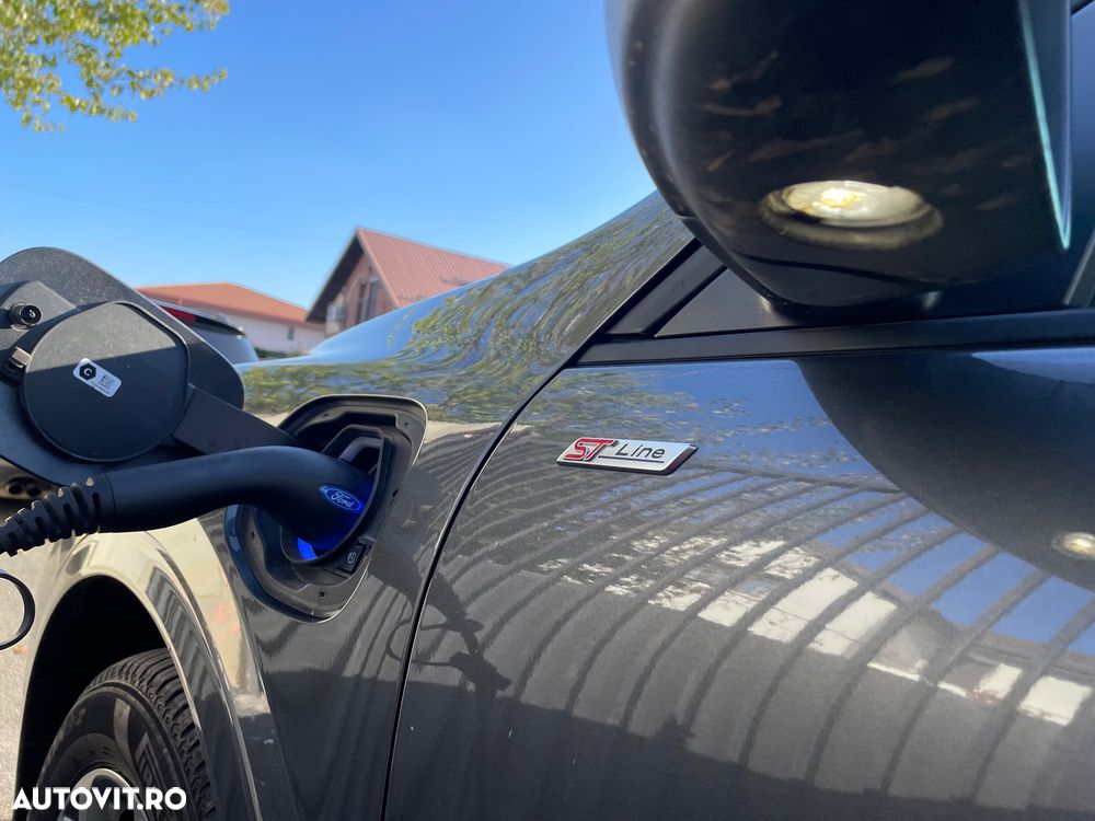 Ford Kuga 2.5 Duratec PHEV ST Line - 16