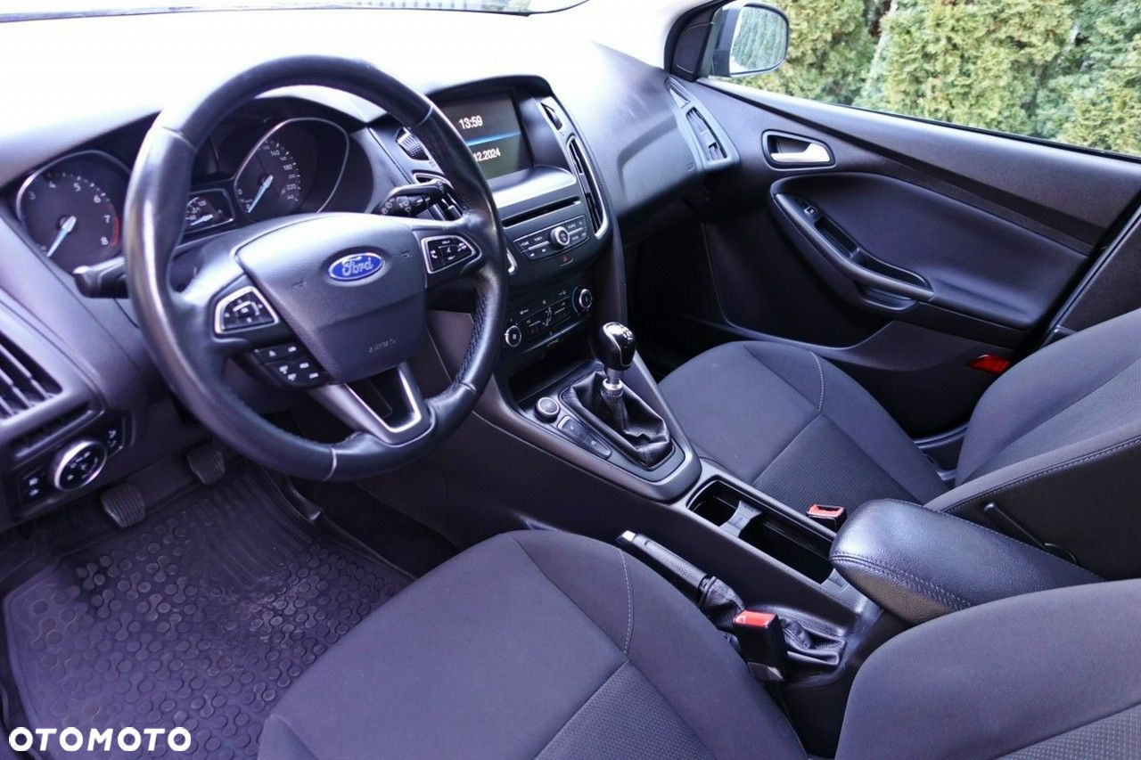 Ford Focus - 12