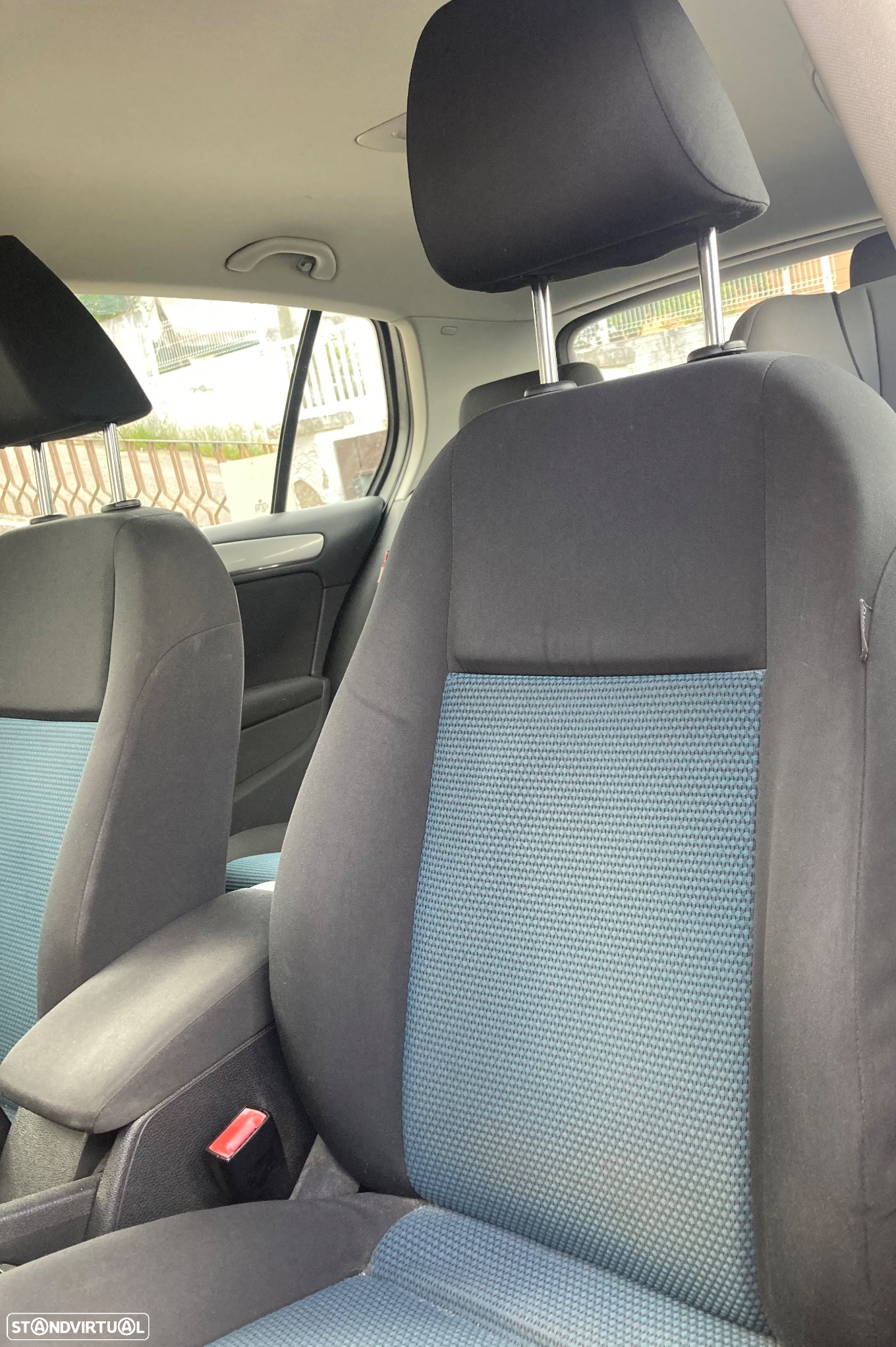 VW Golf 1.6 TDi Trendline BlueMotion - 5