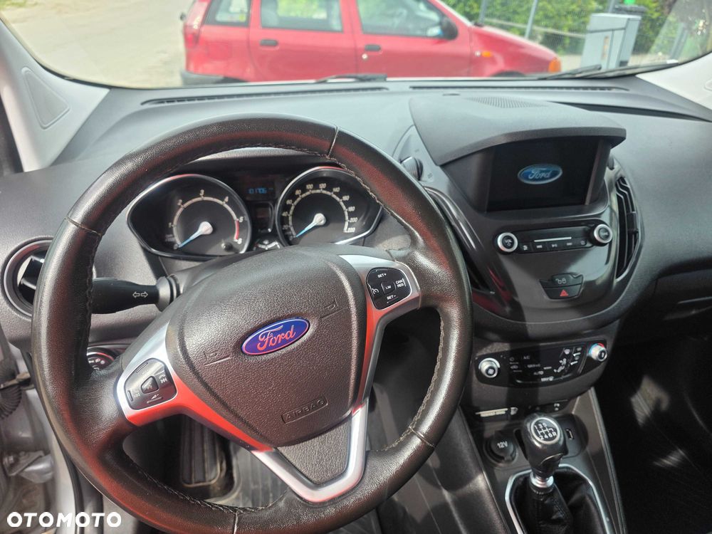 Ford Tourneo Courier - 6
