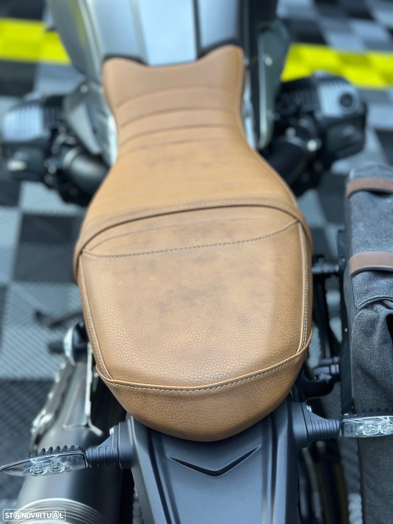 BMW R nineT - 9