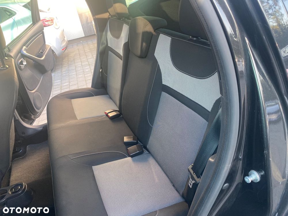 Dacia Duster 1.5 dCi Laureate - 12