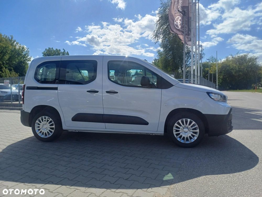 Toyota Proace City Verso 1.5 D-4D Combi - 5