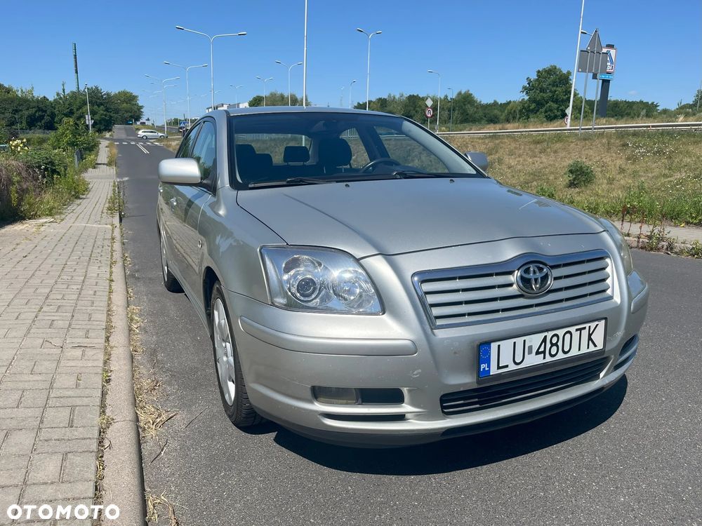 Toyota Avensis 1.8 VVT-i - 1