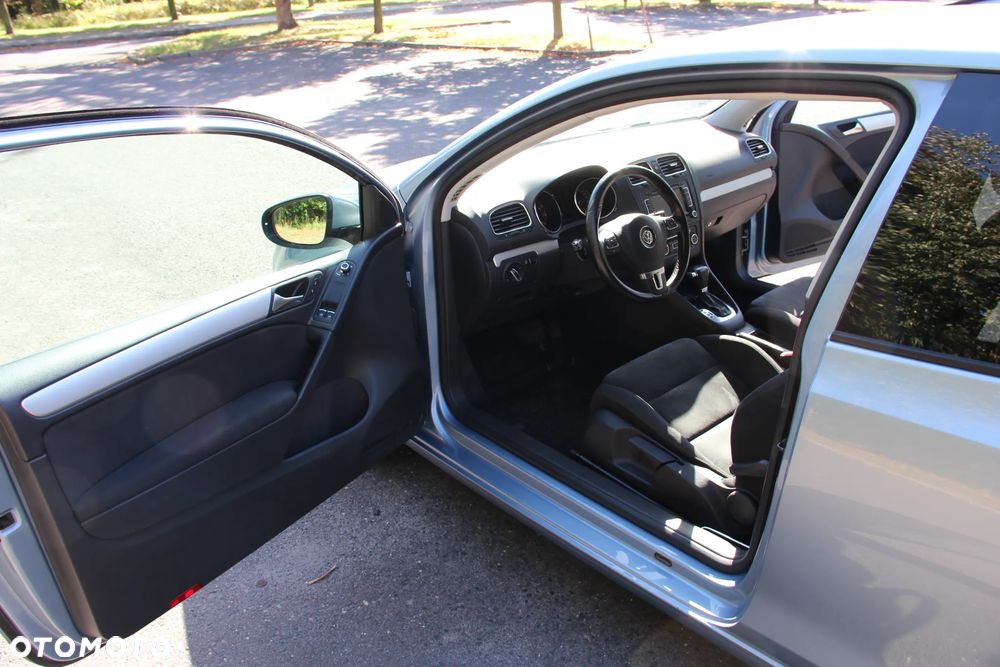 Volkswagen Golf - 16