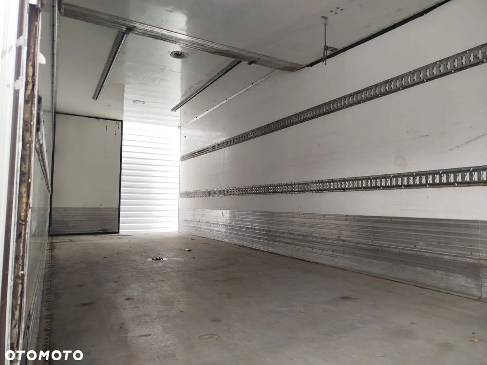 ZABUDOWA KONTENER PAKA SKRZYNIA ŁADUNKOWA CHŁODNIA IZOTERMA MAGAZYN GARAŻ AGREGAT - 9