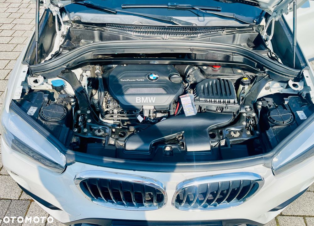 BMW X1 xDrive18d - 14