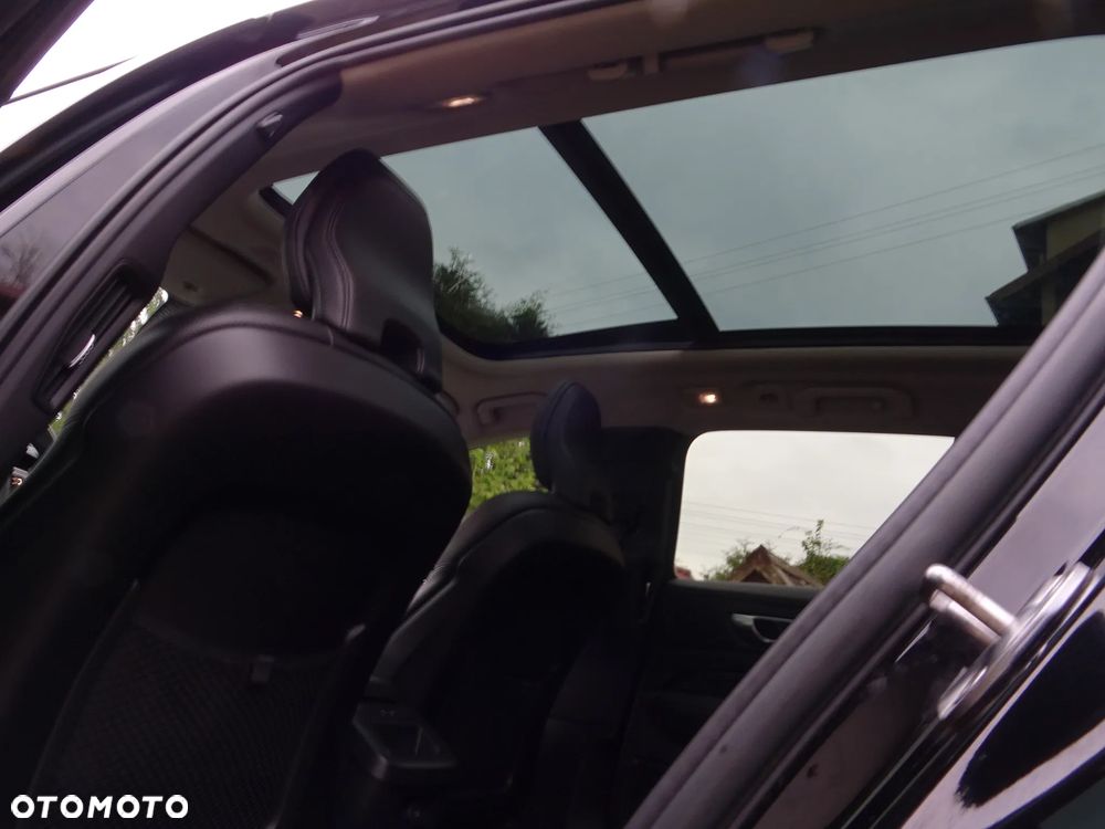 Volvo V60 Cross Country B4 D AWD Plus - 30
