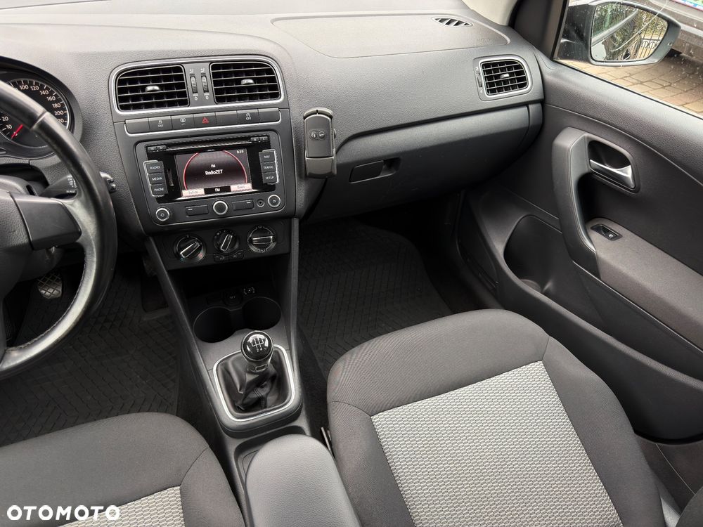 Volkswagen Polo - 12