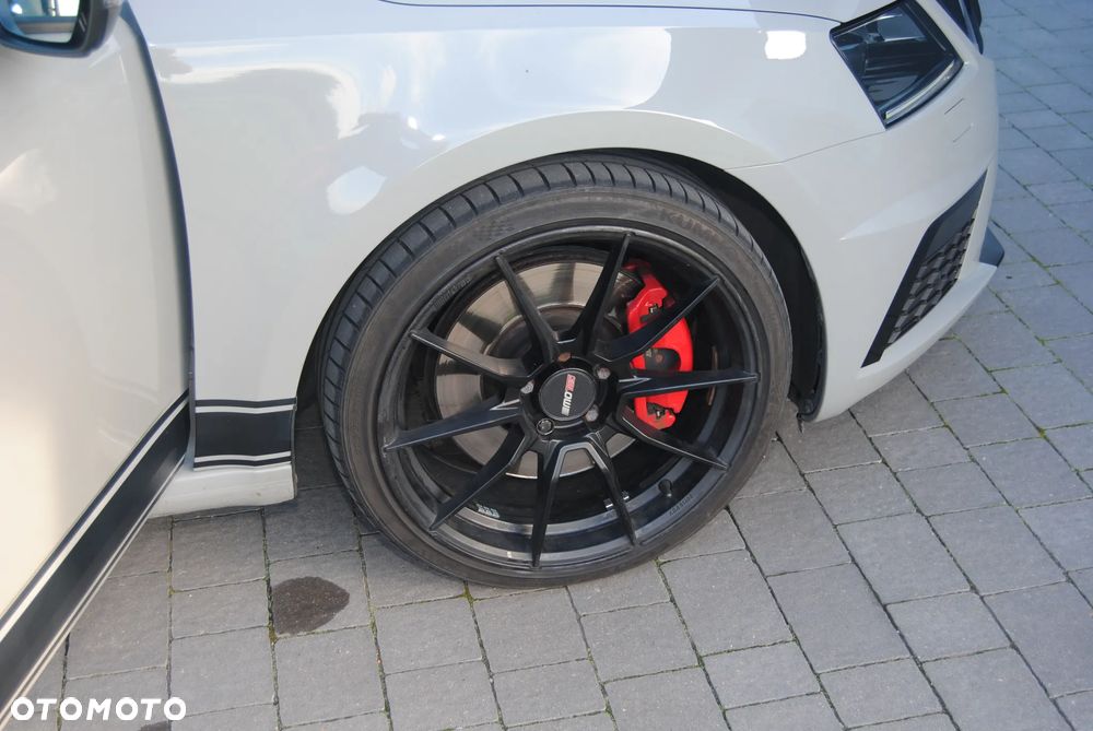 Skoda Octavia 2.0 TSI RS - 21